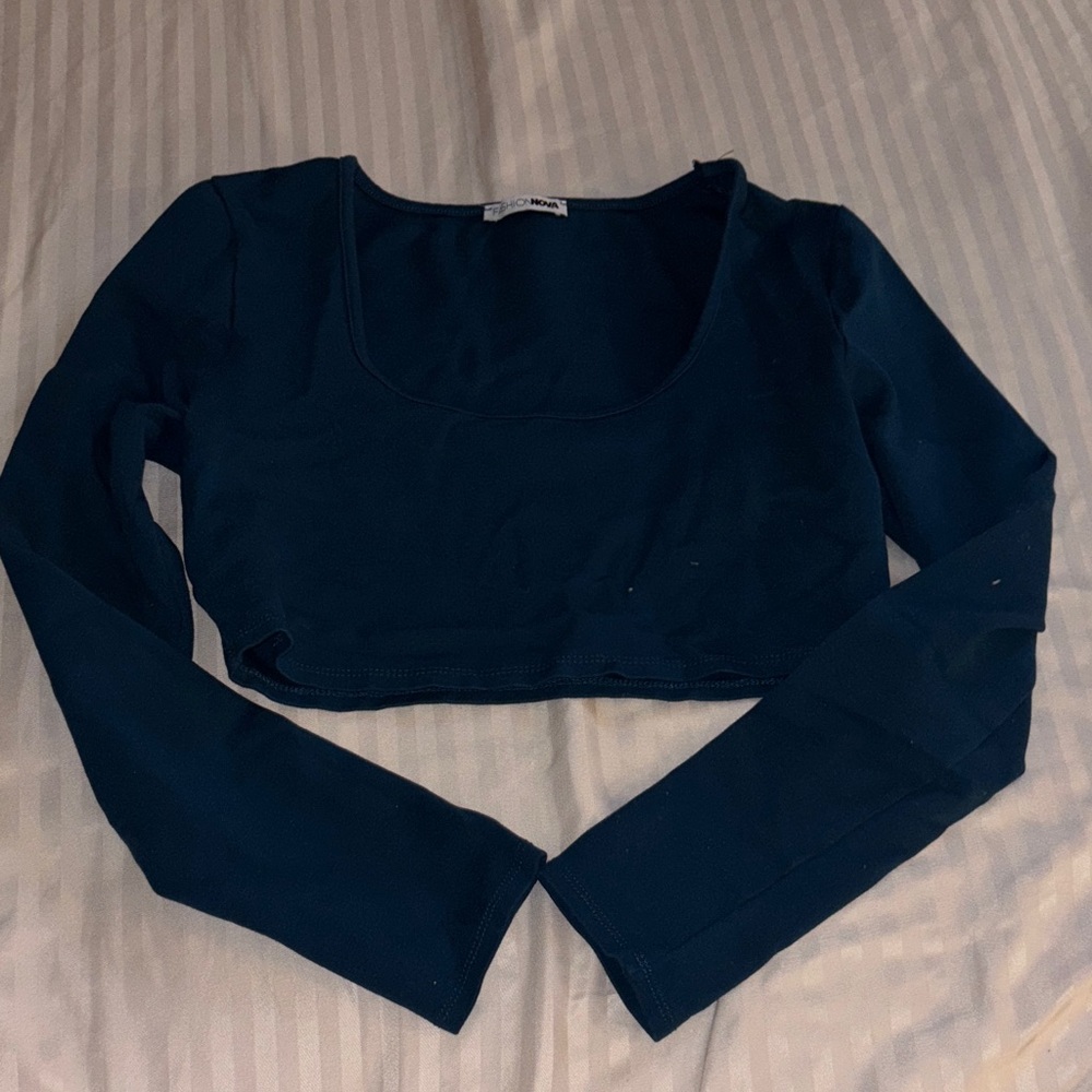 Fashion Nova Dark Blue Long Sleeve Crop Top